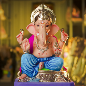 18-inch Chaturbhuja Chouranga Maharaj