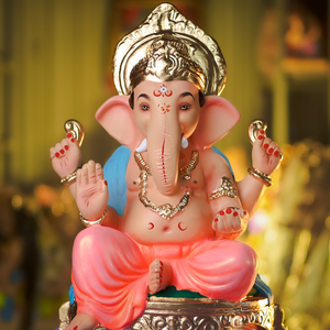 18-inch Chaturbhuja Chouranga Maharaj