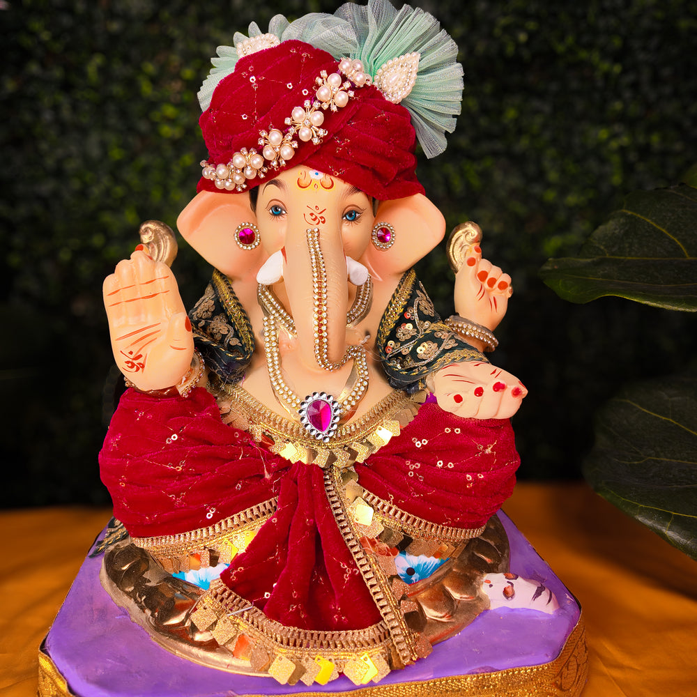15-inch Ganesh [Red-White Pheta]